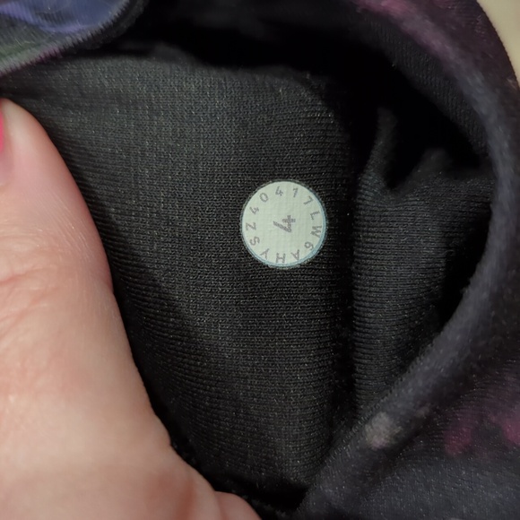 Lululemon Train Times Crop (17") Frozen Flourish Multi / Black - Picture 8 of 12